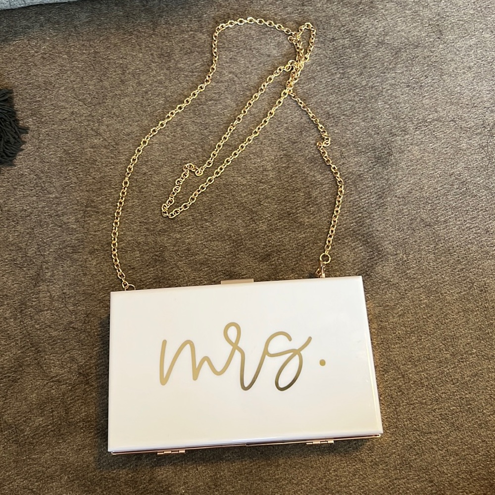 White body “Mrs.” Purse for a bride or bride-to-be